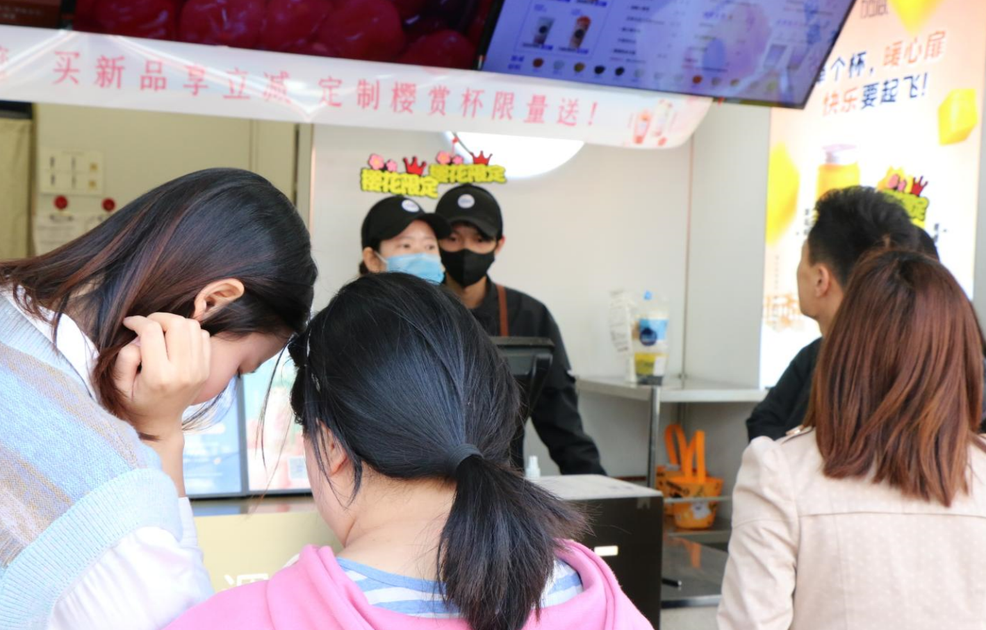凯发一触即发茶饮：奶茶加盟市场火热，为什么有些人却无法加入